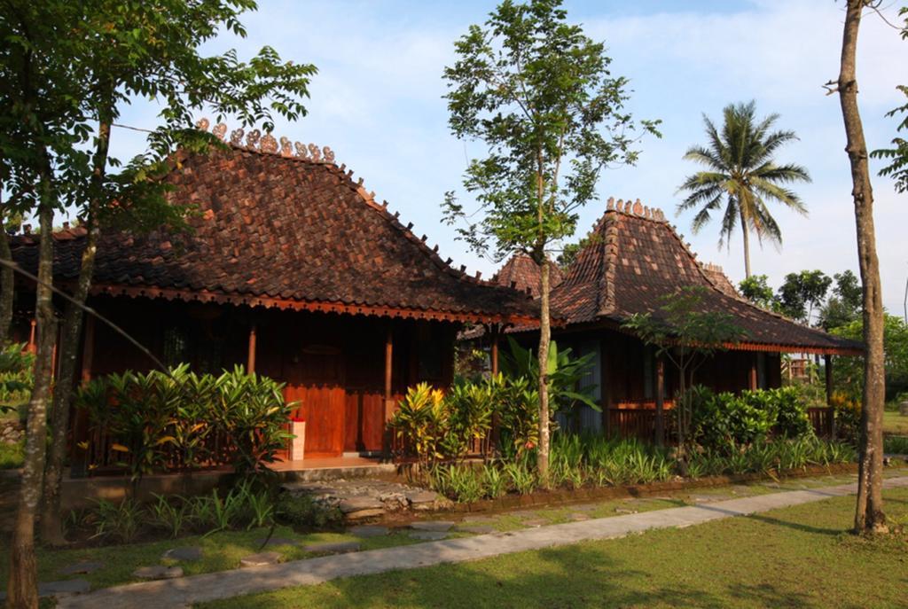 Amata Borobudur Resort Magelang Extérieur photo