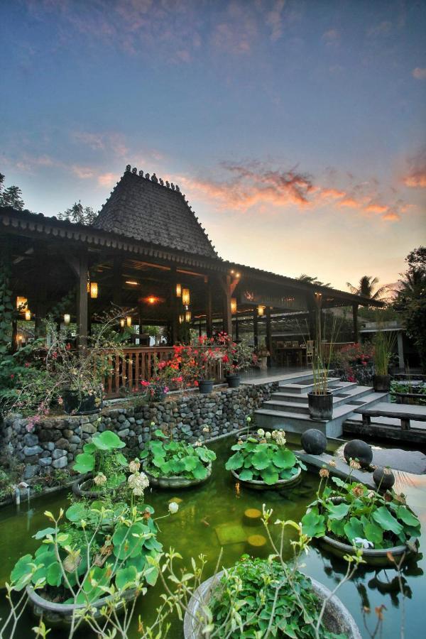 Amata Borobudur Resort Magelang Extérieur photo