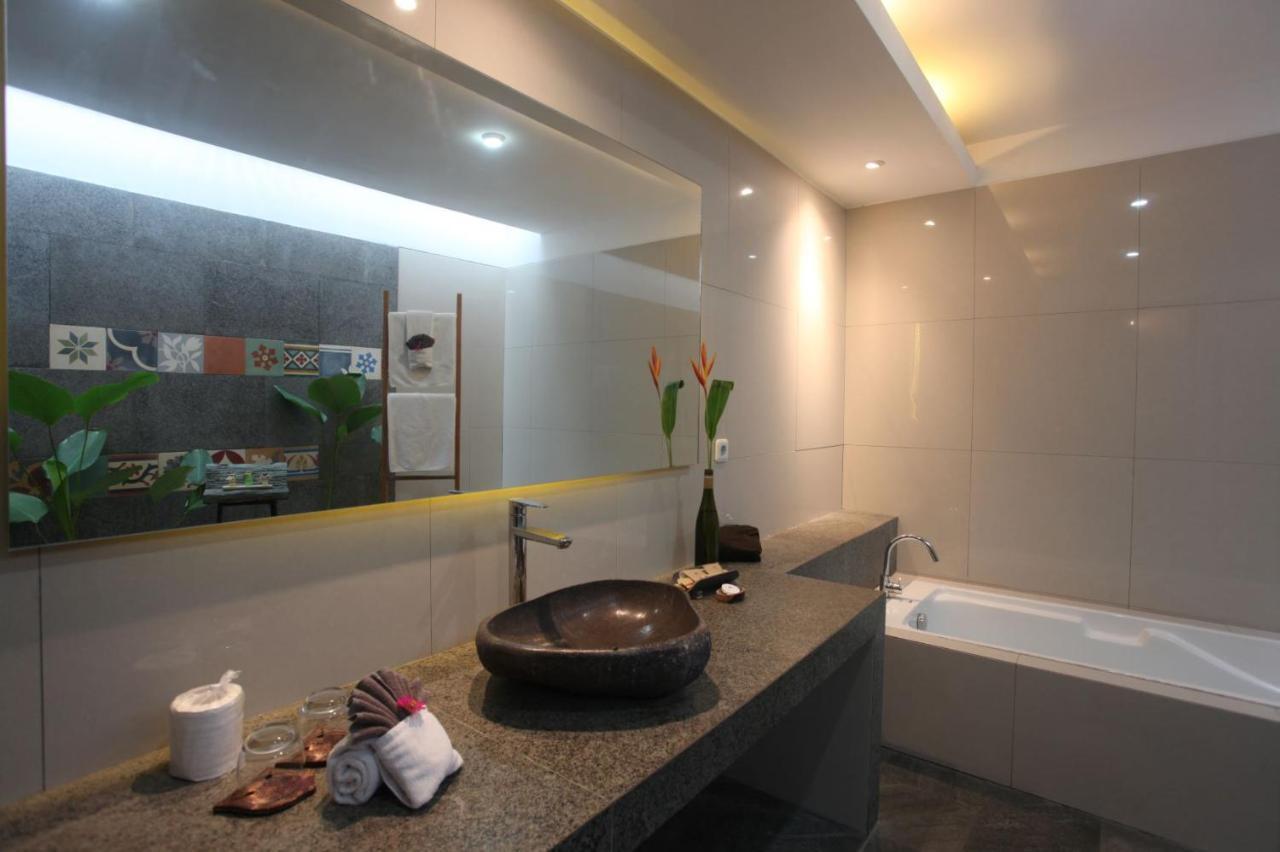 Amata Borobudur Resort Magelang Extérieur photo